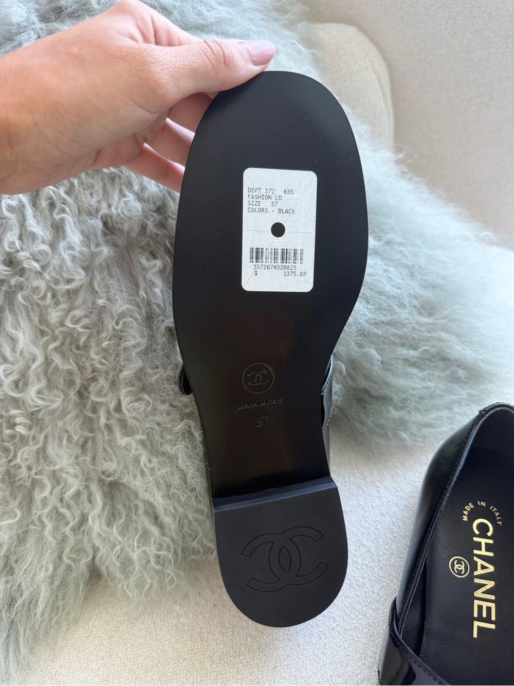 CHANEL Black Patent Leather Mary Jane Flats - Picture 5 of 6